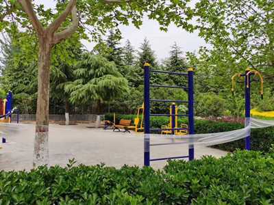 秦皇島某公園安裝戶(hù)外健身器材